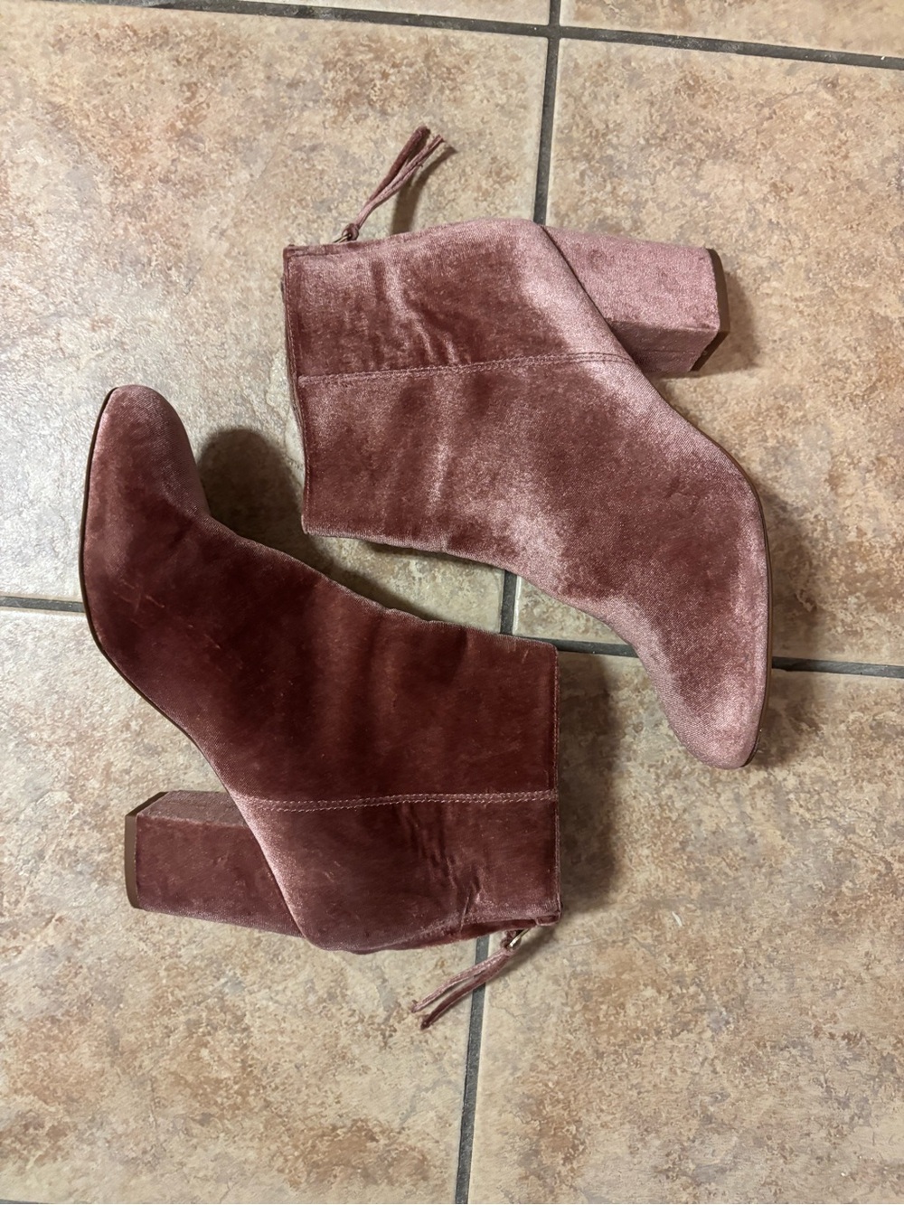 Steve Madden Women’s Velvet Ankle Boots - Mauve Pink